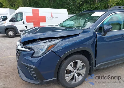 2023 Subaru Ascent Premium 8-Passenger z USA, uszkodzony, nr VIN 4S4WMACD6P3419252